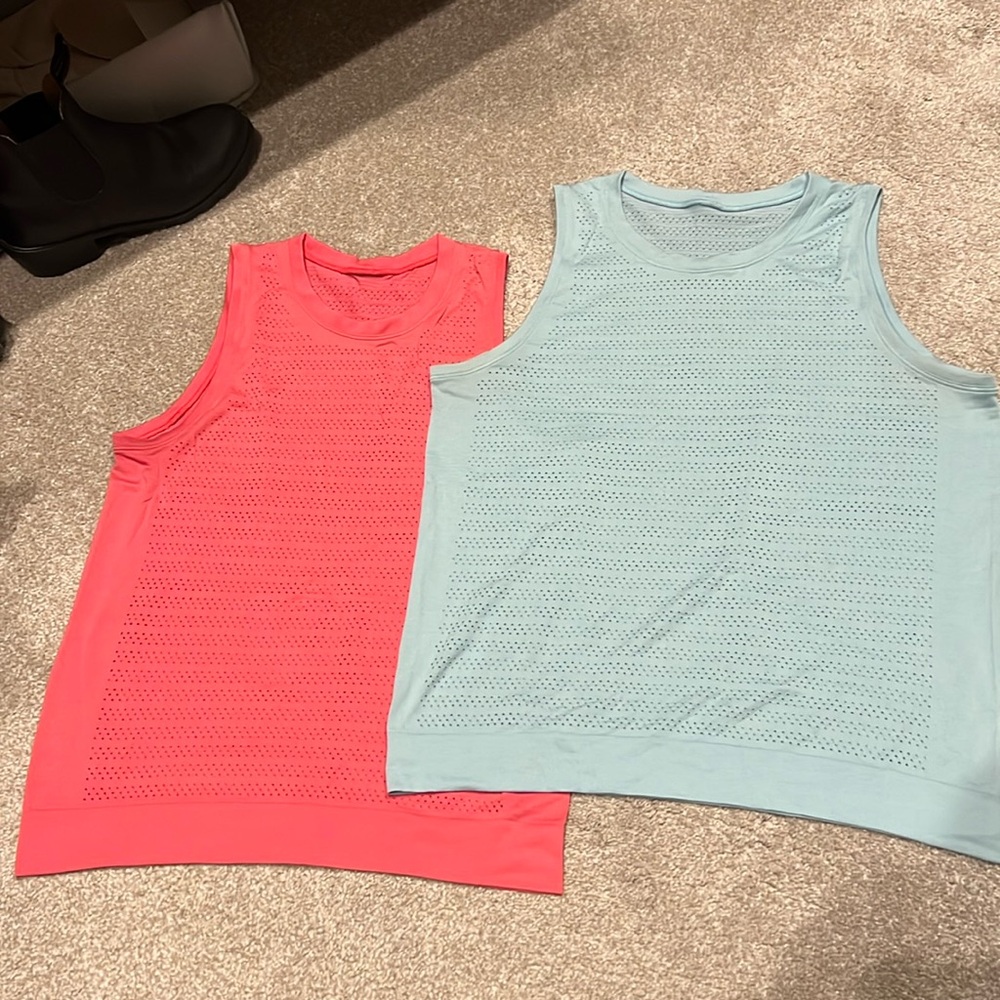 Lululemon Muscle Squad Tank Workout Top